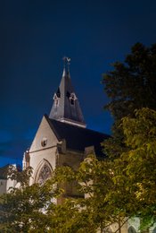 5th-arrondissement;-Bell-tower;-Church-of-Saint-Médard;-Flamboyant-Gothic;-Foliage;-France;-Gothic-architecture;-Historic-monument;-Kaleidos;-Kaleidos-images;-La-parole-à-limage;-Mouffetard-district;-Neighbouring-rooftops;-Night;-Oculus;-Paris;-Places-of-worship;-Religious-heritage;-Rue-Mouffetard;-Silhouette;-Spire;-Stories-Pictures;-Tarek-Charara;-Verticality;-Visual-landmark